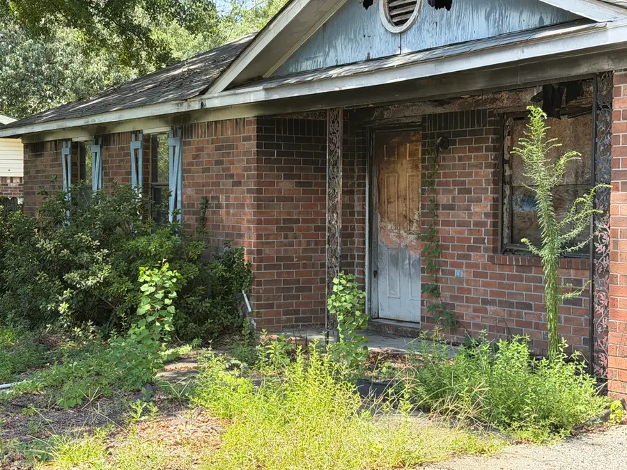 109 Highland Avenue, Summerville, SC 29486 - #3
