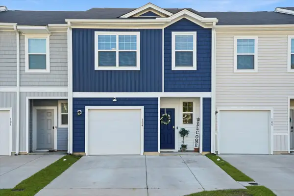 104 Trumpet Vine Drive, Summerville, SC 29486