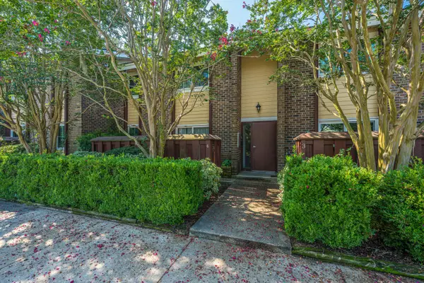 753 Ashdale Drive #Apt 4, Charleston, SC 29407