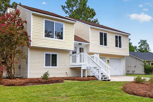 104 Foxfire Court, Summerville, SC 29486