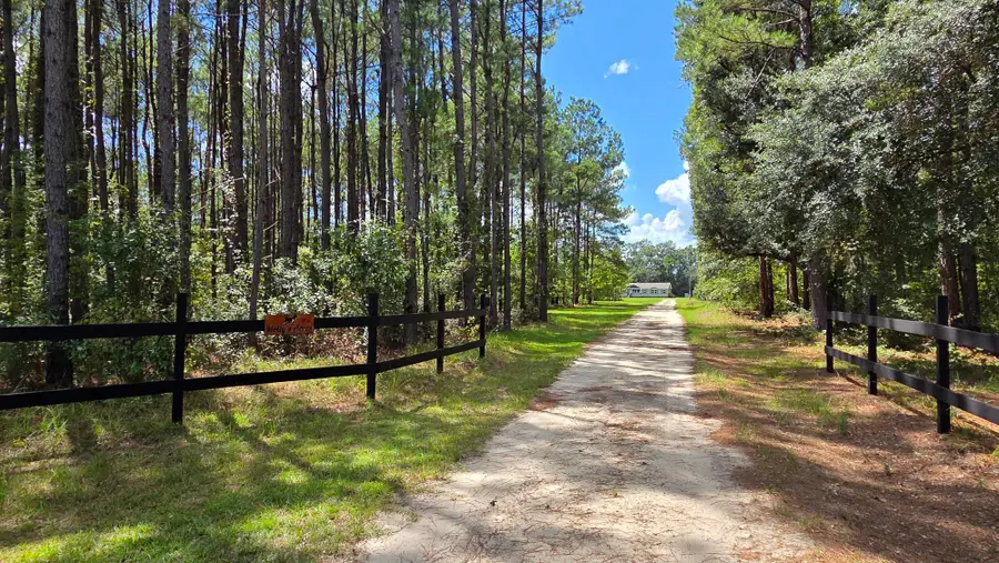 1331 N Brewington Road, Manning, SC 29102 - #2