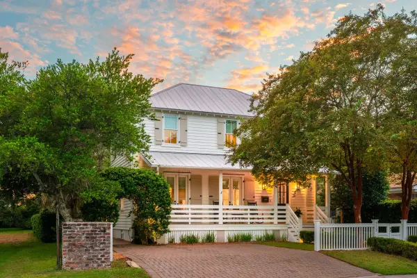 913 Pitt Street, Mount Pleasant, SC 29464