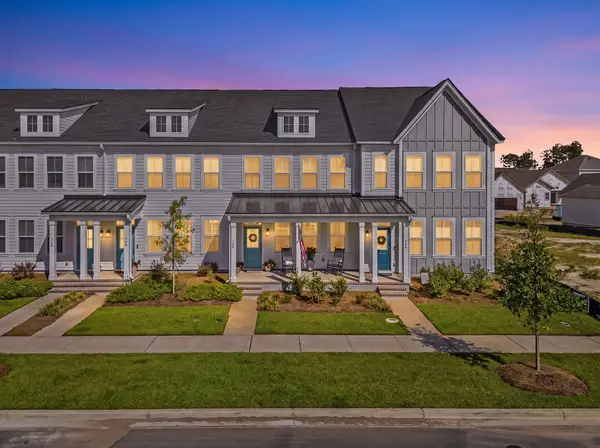 766 Blueway Avenue, Summerville, SC 29486