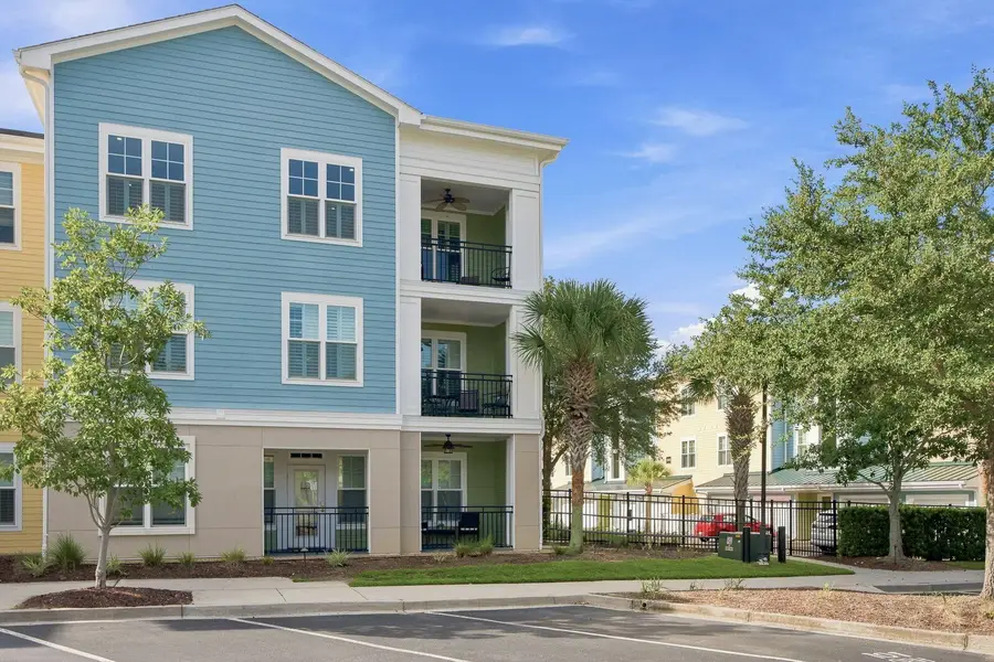 2100 Belle Isle Avenue #301, Mount Pleasant, SC 29464 - #2