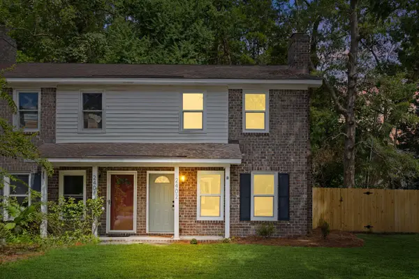 2402 Quail Hollow Court, Charleston, SC 29414