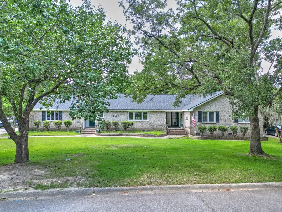 208 Shaftesbury Lane, Summerville, SC 29485 - #3
