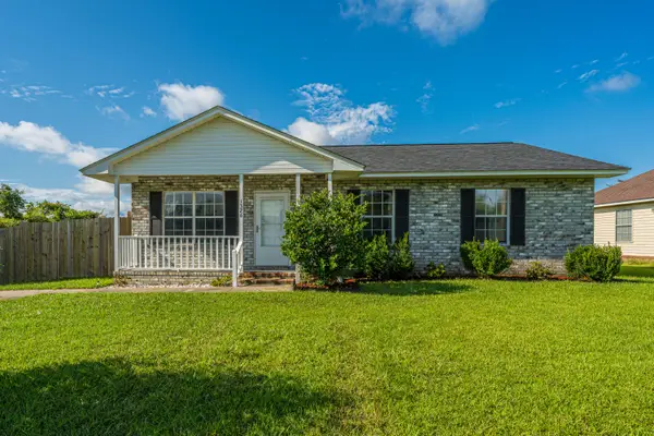 1326 Lawton Court, Moncks Corner, SC 29461