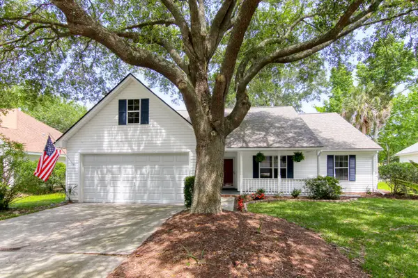 1264 Center Lake Drive, Mount Pleasant, SC 29464