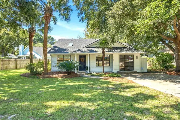 1506 E Crossing Lane, Mount Pleasant, SC 29466