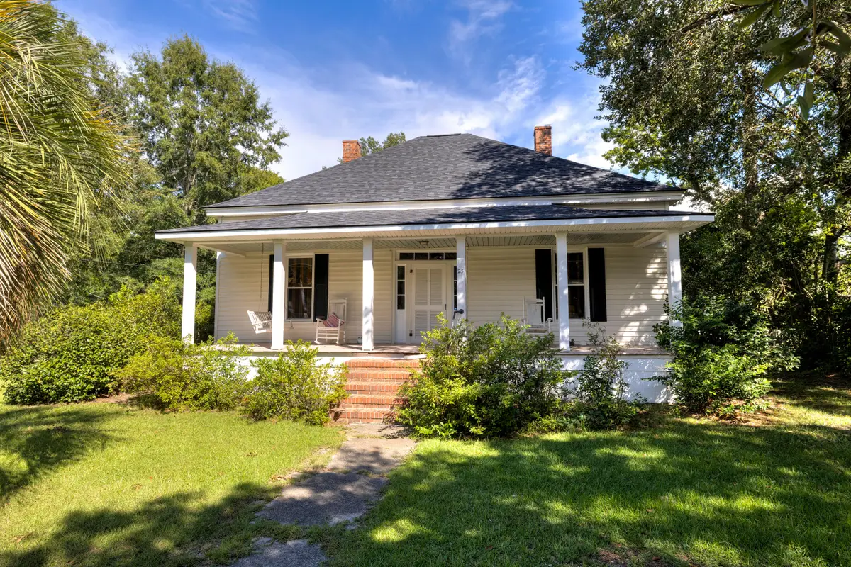 25 S Church Street, Summerton, SC 29148 - #1