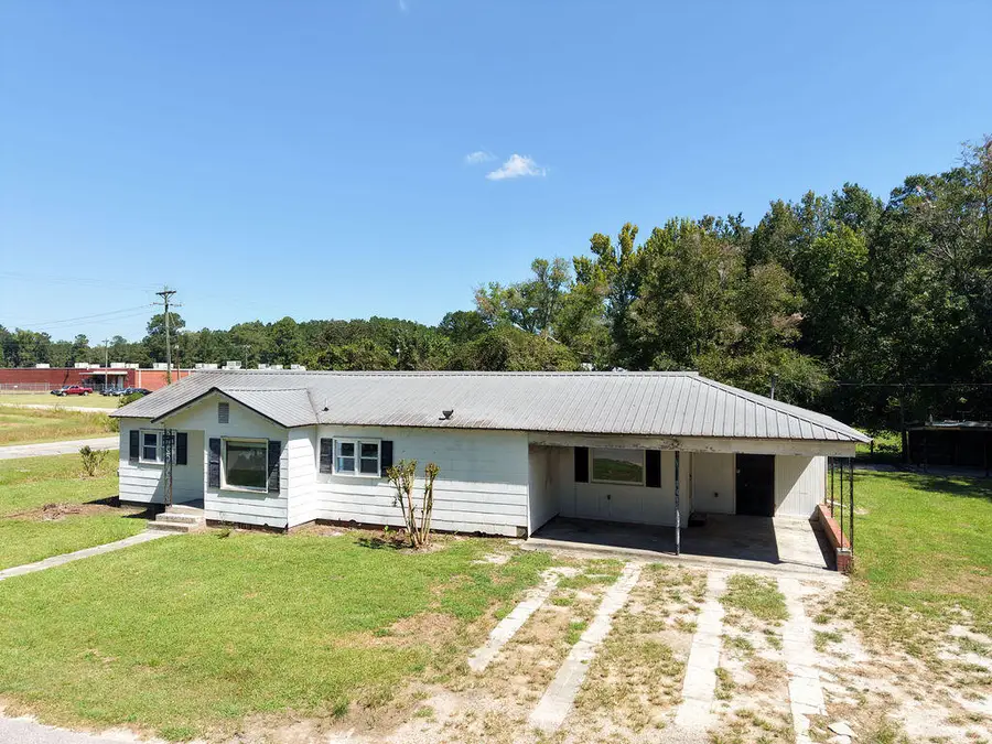 402 New Street, Smoaks, SC 29481 - #2