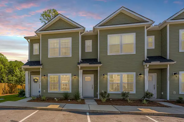1201 Twin Rivers Drive, Wando, SC 29492