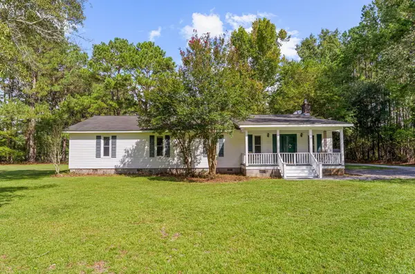 4157 Cottageville Highway, Round O, SC 29474