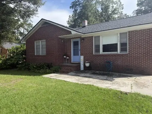 2703 N Oakridge Circle, North Charleston, SC 29420