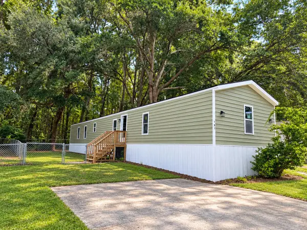 151 Hershey Circle, Summerville, SC 29483