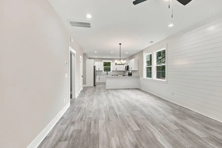 5722 Edison Avenue, Hanahan, SC 29410 - #2