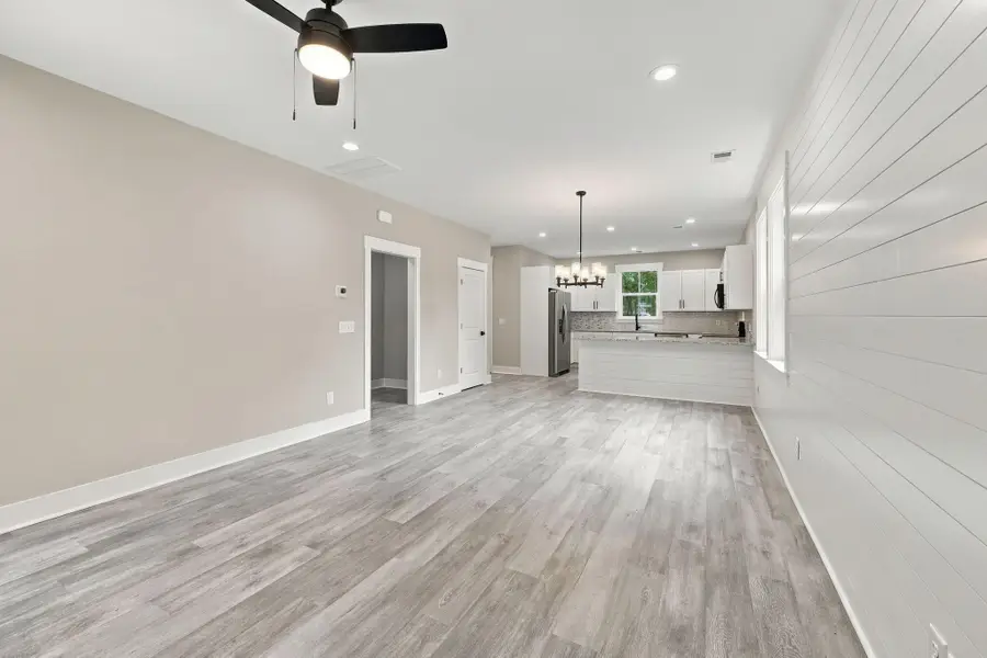 5722 Edison Avenue, Hanahan, SC 29410 - #3