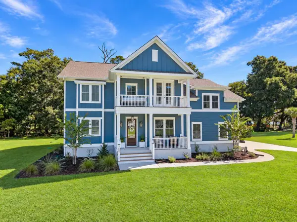 5609 Crystal Harbor Lane, Hollywood, SC 29449