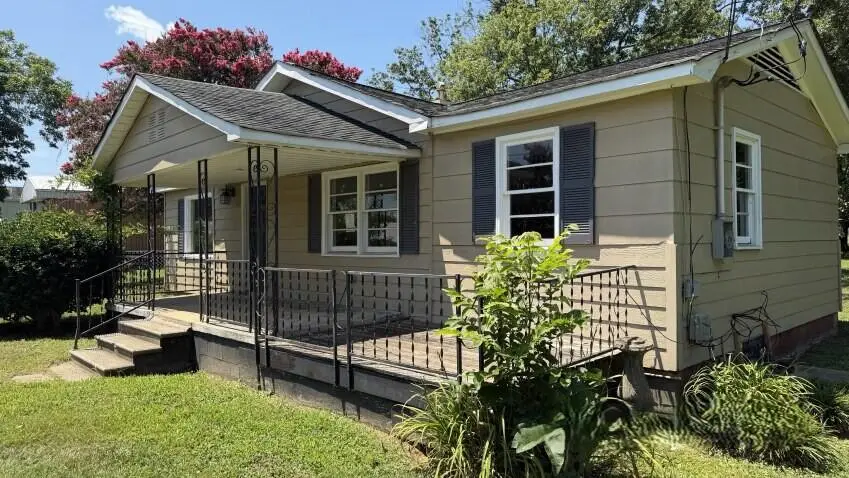 605 11th Street, Gaffney, SC 29340 - #2