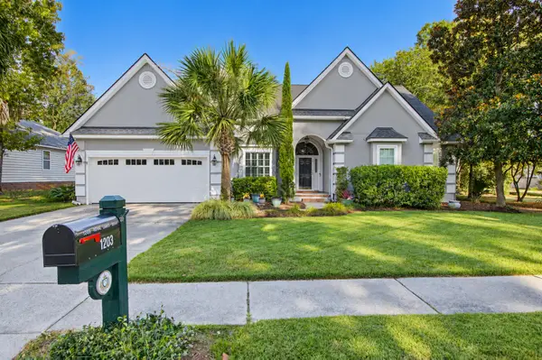 1203 Royal Links Drive, Mount Pleasant, SC 29466