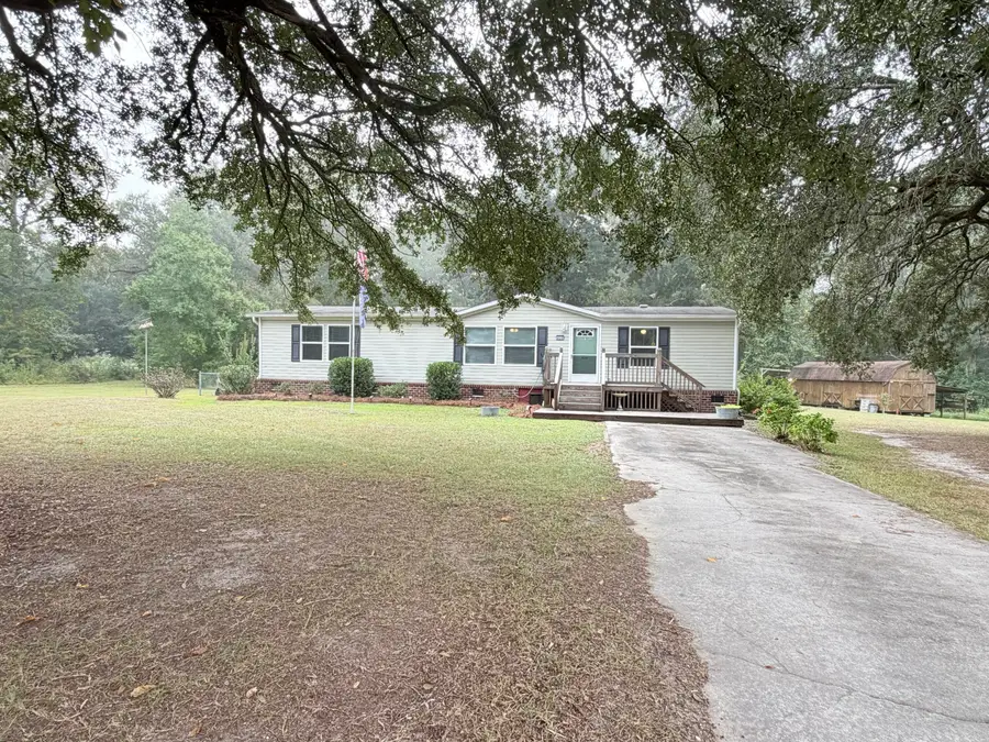 828 Morrisville Road, Andrews, SC 29510 - #3