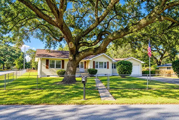 2236 Woodland Shores Road, Charleston, SC 29412