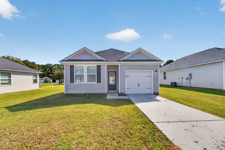 1295 Warrens Way, Manning, SC 29102 - #2