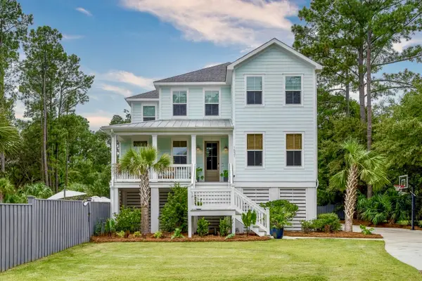 1531 N Lakeshore Drive, Mount Pleasant, SC 29466