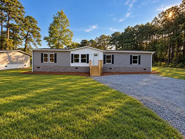 621 Gaillard Street, Eutawville, SC 29048