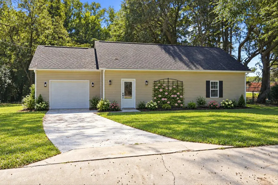 730 Anderson Street, Kingstree, SC 29556 - #3