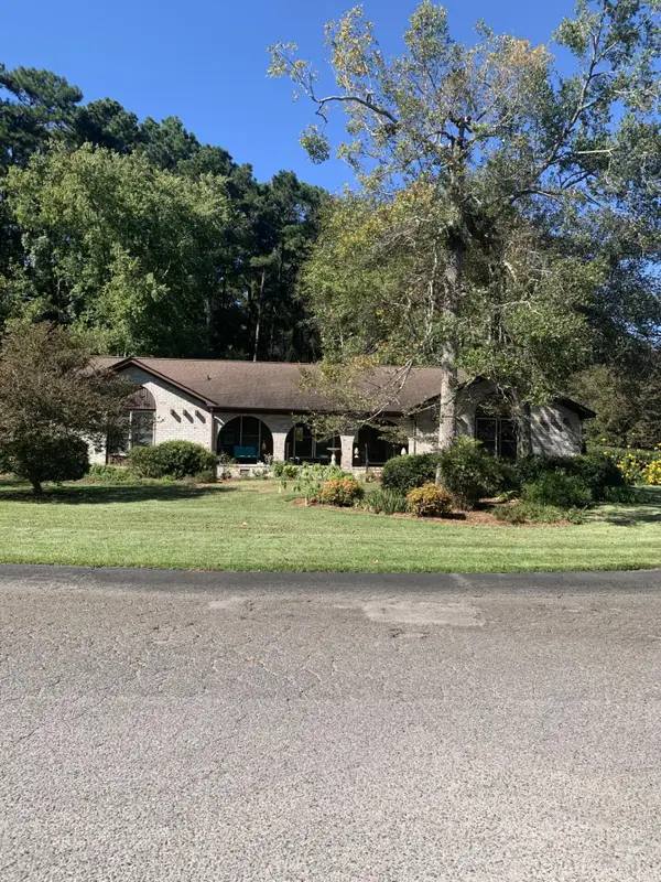 201 Red Fox Run, Summerville, SC 29485
