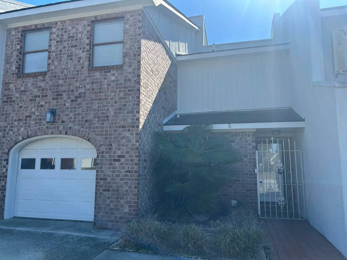 5 Poets Corner, Charleston, SC 29412 - #1