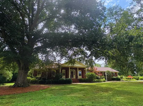 718 Parkview Drive, Laurens, SC 29360