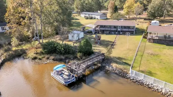 16 Padlock Dr, Greenwood, SC 29332