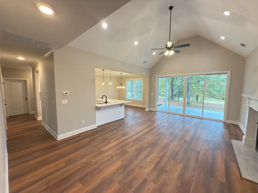 505 Oakmonte Circle, Abbeville, SC 29620 - Image #2