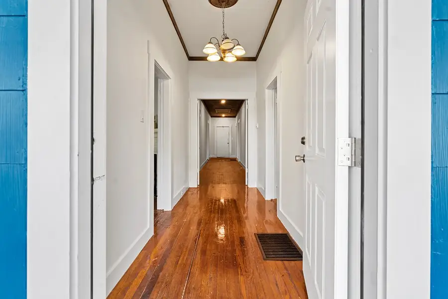 33 Fairview Ave, Ware Shoals, SC 29692 - Image #2