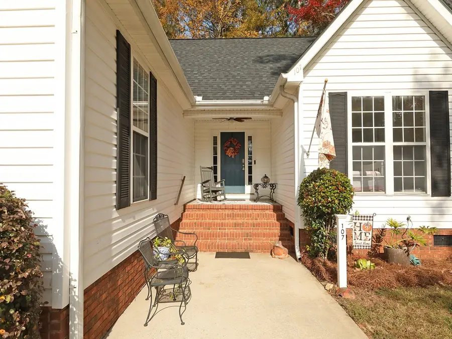 107 Winding Creek Ct, Greenwood, SC 29649 - Image #3