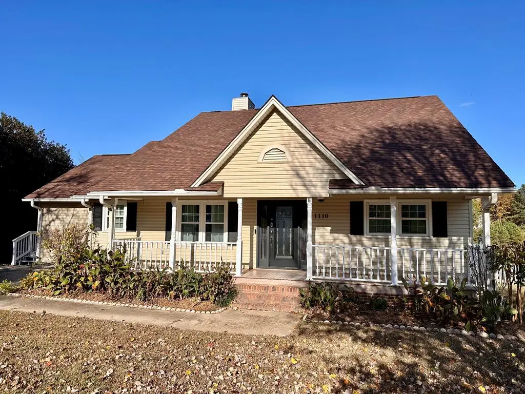 1110 Northlake Dr., Greenwood, SC 29649 - Image #1