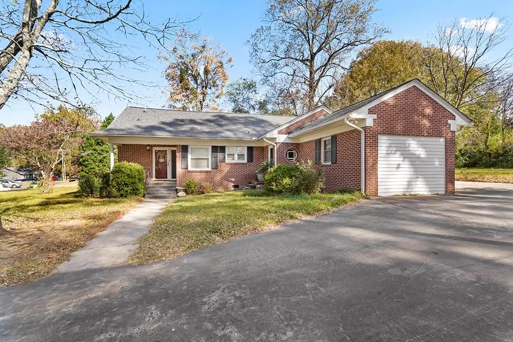 608 Brooklane, Greenwood, SC 29649 - Image #1