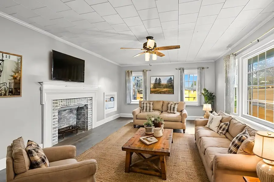 10 Higgins Dr, Ware Shoals, SC 29692 - Image #3