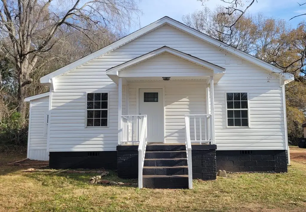 204 Kelly Street, Laurens, SC 29360 - #1