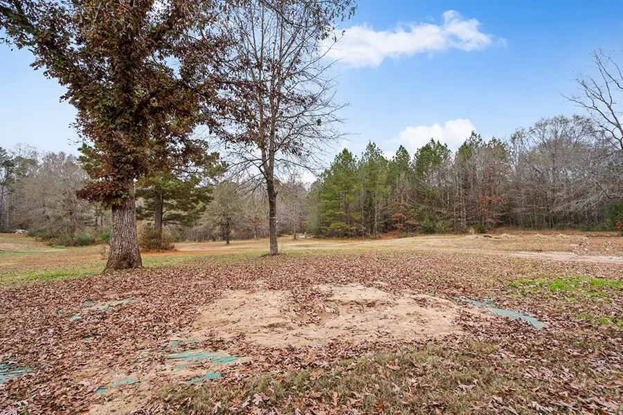 1523 Scotch Cross Road East, Greenwood, SC 29646 - Image #3