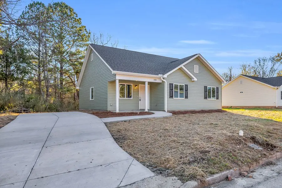101 Hunter St, Abbeville, SC 29620 - Image #2
