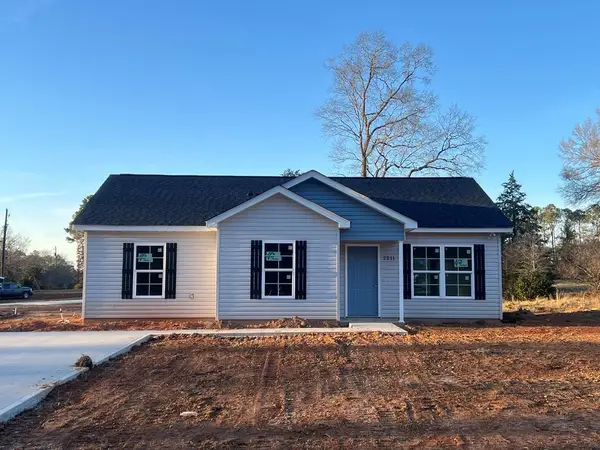 2211 Woodlawn, Greenwood, SC 29649