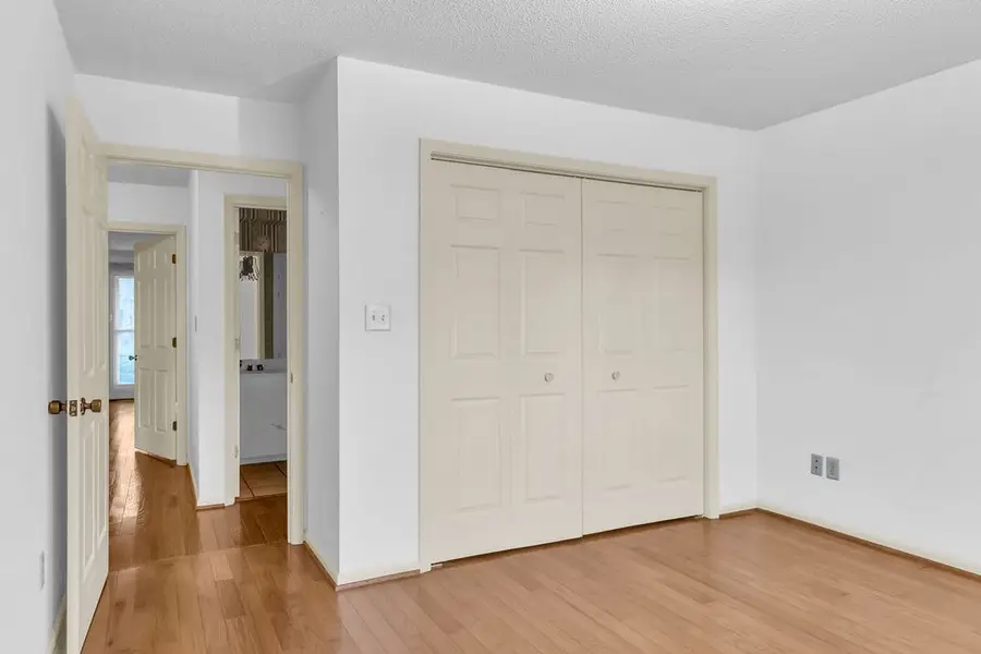 118 Stonebrook Ct, Greenwood, SC 29646 - Image #2