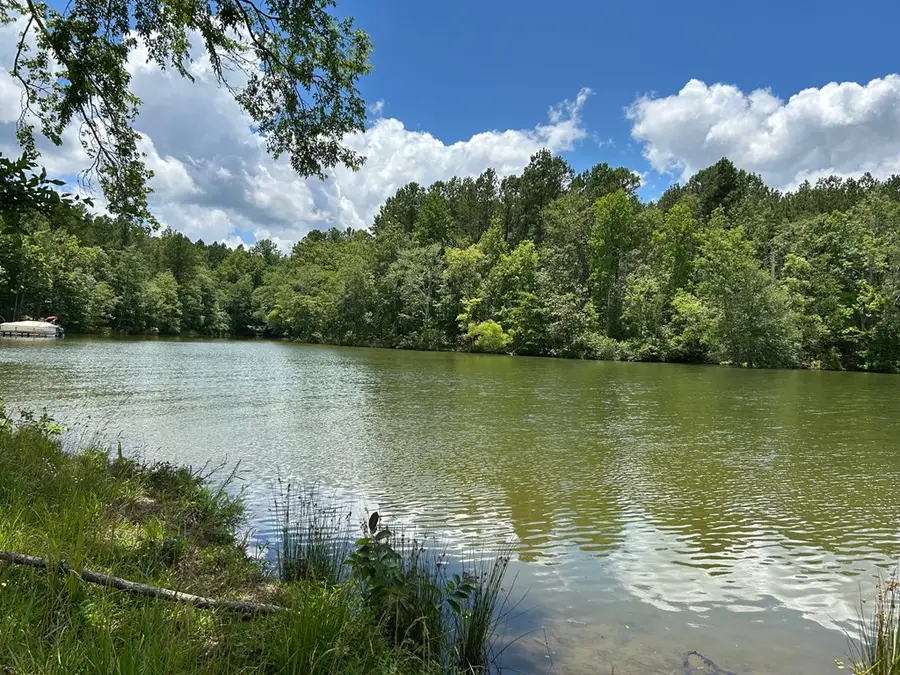 242 Gardenia, Ninety Six, SC 29666 - Image #3