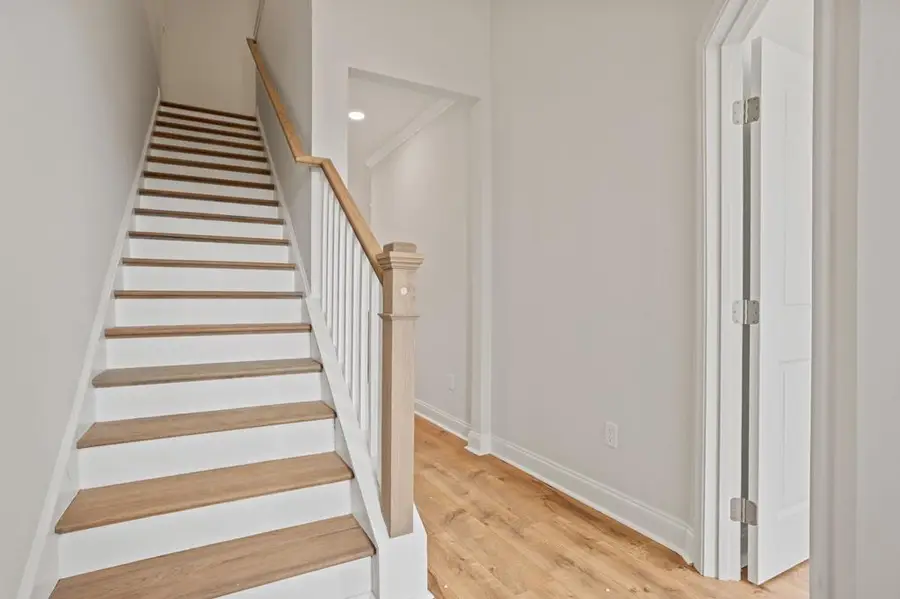 224 Lake Greenwood Blvd, Greenwood, SC 29649 - #2