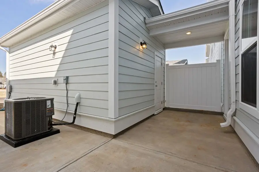 226 Lake Greenwood Blvd, Greenwood, SC 29649 - #3