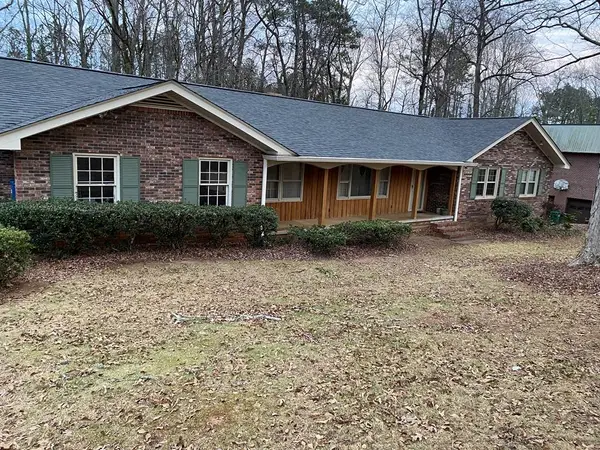 109 Woodcrest St, Greenwood, SC 29649