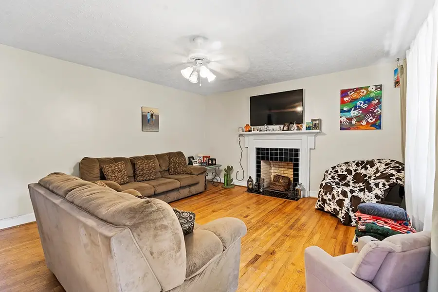 423 Dogwood Dr, Greenwood, SC 29646 - #3